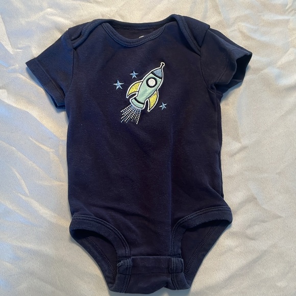 Rococo Onesies 6M - Picture 2 of 6